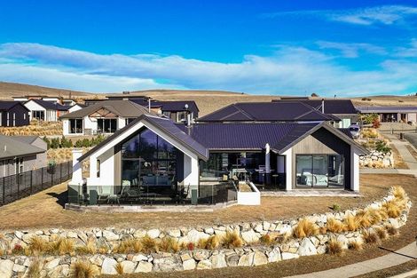 Photo of property in 17 Mistake Drive, Lake Tekapo, 7999