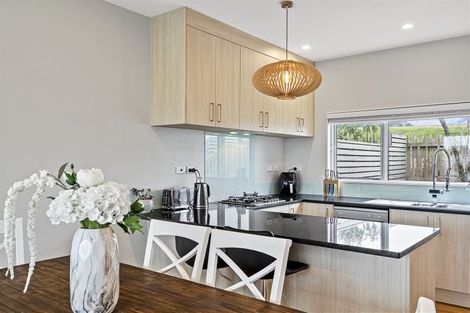 Photo of property in 8/147 Albany Highway, Unsworth Heights, Auckland, 0632