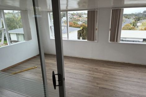 Photo of property in 66 Sycamore Drive, Sunnynook, Auckland, 0620