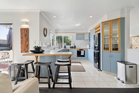 Photo of property in 116a Simpson Road, Papamoa Beach, Papamoa, 3118