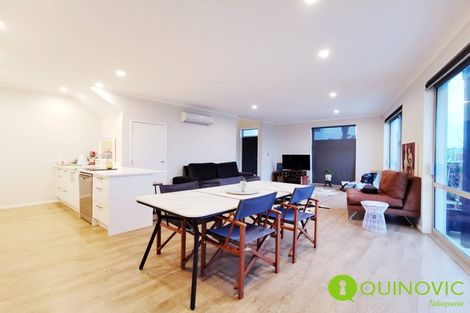 Photo of property in 52 Te Oneroa Way, Long Bay, Auckland, 0630