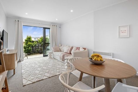 Photo of property in 6/3 Genevieve Lane, Hobsonville, Auckland, 0616