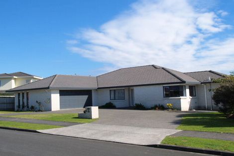Photo of property in 12 Daria Place, Northpark, Auckland, 2013