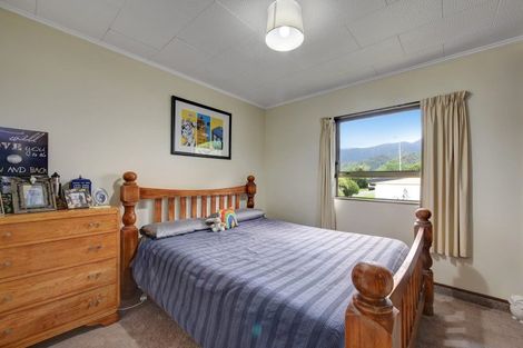 Photo of property in 27 Gravesend Place, Picton, 7220