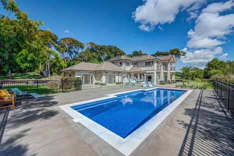 Photo of property in 1 Pearson Road, Whitford, Howick, 2571