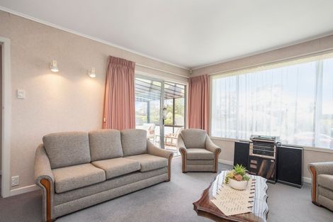 Photo of property in 15 Tiki Street, New Lynn, Auckland, 0600