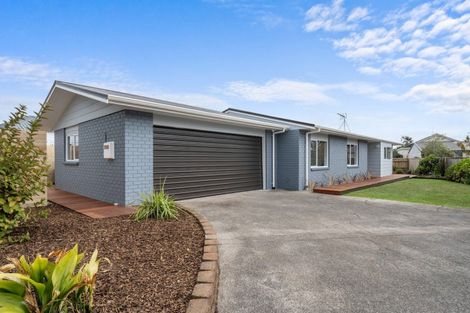 Photo of property in 29c Heta Road, Highlands Park, New Plymouth, 4312