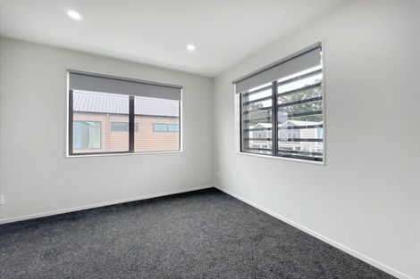 Photo of property in 16 Yellow Pear Lane, Karaka, 2578