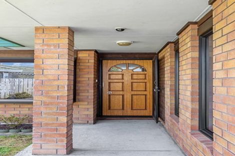 Photo of property in 19 Sturges Road, Henderson, Auckland, 0612