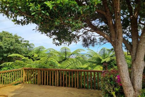 Photo of property in 14 Kekeno Grove, Tirohanga, Lower Hutt, 5010