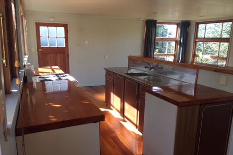 Photo of property in 116 Tiroroa Avenue, Te Atatu South, Auckland, 0610