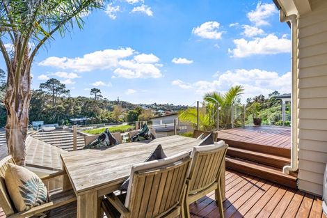 Photo of property in 15 Hawaiian Parade, Arkles Bay, Whangaparaoa, 0932