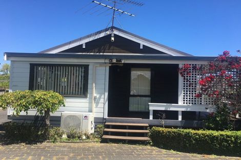 Photo of property in 6 Dana Place, Somerville, Auckland, 2014