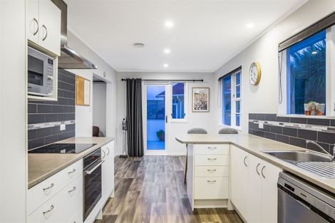 Photo of property in 3 Findhorn Place, Papakowhai, Porirua, 5024