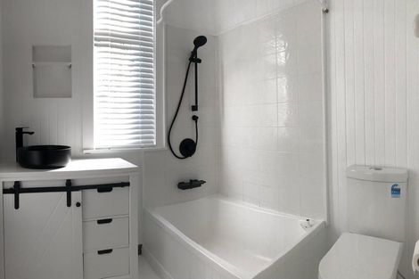 Photo of property in 17 Hornsey Road, Melrose, Wellington, 6023