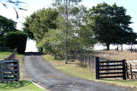 Photo of property in 7 Wades Road, Whitford, Howick, 2571