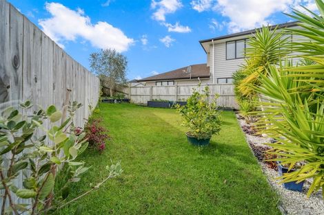 Photo of property in 18 Maylee Crescent, Gulf Harbour, Whangaparaoa, 0930