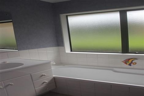 Photo of property in 25 Sample Road, Albany, Auckland, 0632