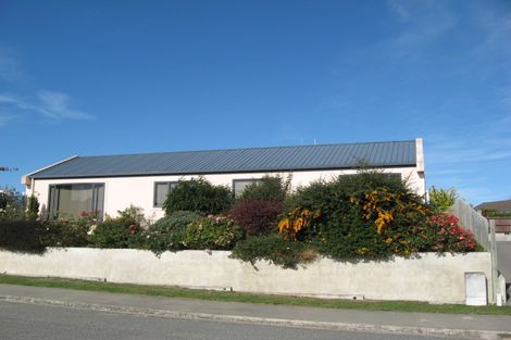 Photo of property in 77 Temple Crescent, Gleniti, Timaru, 7910