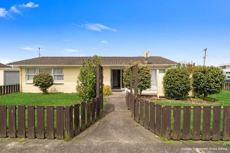 Photo of property in 1/5 Grove Road, Papakura, 2110