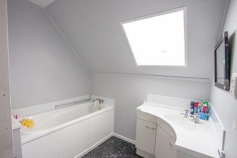 Photo of property in 7 Cracroft Street, Waitara, 4320