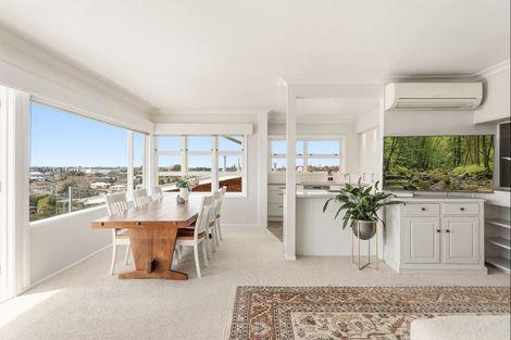 Photo of property in 30 Rutherford Street, Otumoetai, Tauranga, 3110