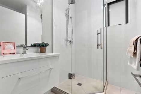 Photo of property in 35 Tarapiroe Avenue, Takanini, 2112