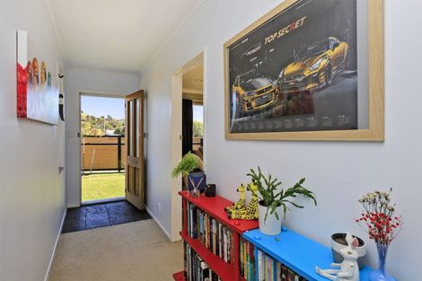 Photo of property in 33 Neeve Road, Taradale, Napier, 4112