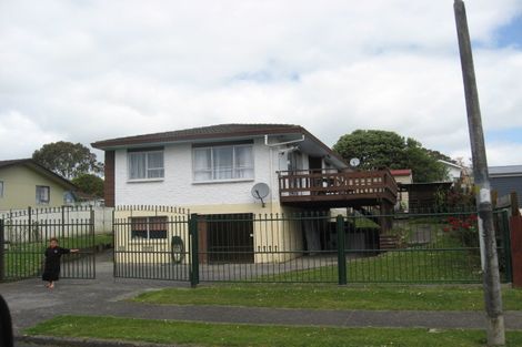 Photo of property in 6 Moncrieff Avenue, Clendon Park, Auckland, 2103
