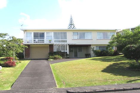 Photo of property in 40 Jaemont Avenue, Te Atatu South, Auckland, 0610