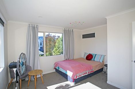 Photo of property in 408a Memorial Avenue, Burnside, Christchurch, 8053