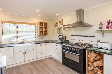 Photo of property in 178 Main Road South, Raumati South, Paraparaumu, 5032