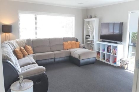 Photo of property in 11 Millbrae Place, Pokeno, 2402