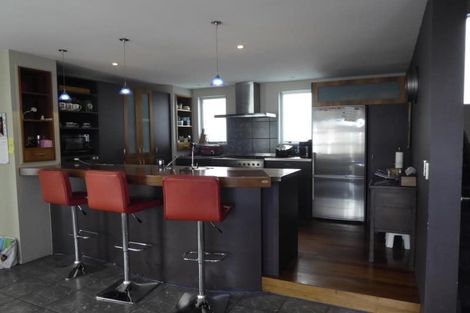 Photo of property in 96a Mana Esplanade, Paremata, Porirua, 5026