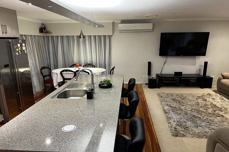 Photo of property in 2 Carrington Avenue, Hillcrest, Hamilton, 3216