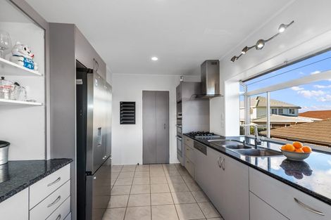 Photo of property in 192 Sturges Road, Henderson, Auckland, 0612