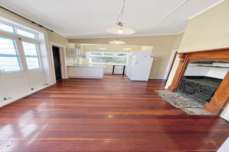 Photo of property in 50 Hill Street, Onehunga, Auckland, 1061