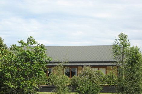 Photo of property in 71 Queens Avenue, Waikuku Beach, 7402