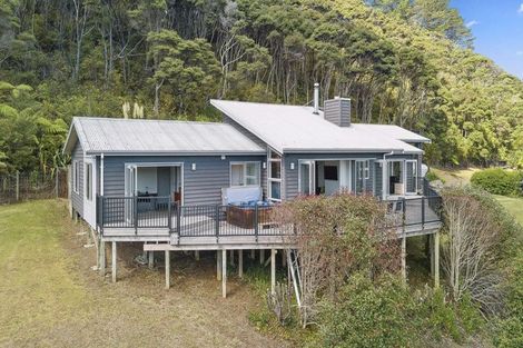 Photo of property in 1355 Old North Road, Helensville, 0875