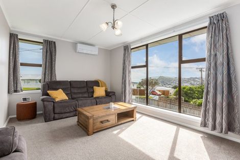 Photo of property in 95 Matatiro Street, Titahi Bay, Porirua, 5022