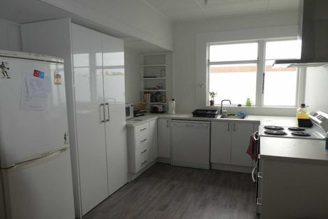 Photo of property in 28 Division Street, Riccarton, Christchurch, 8041