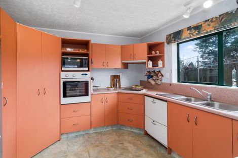 Photo of property in 59 Robinson Avenue, Holdens Bay, Rotorua, 3010
