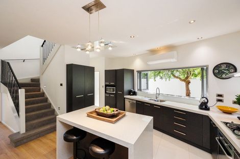 Photo of property in 23 Montgomery Terrace, Hokowhitu, Palmerston North, 4410