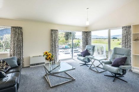 Photo of property in 50 Golf Road, Paraparaumu Beach, Paraparaumu, 5032