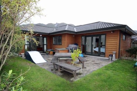 Photo of property in 115 Mandel Mews, Waiwhetu, Lower Hutt, 5010