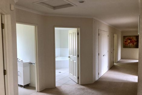 Photo of property in 80 Luckens Road, West Harbour, Auckland, 0618