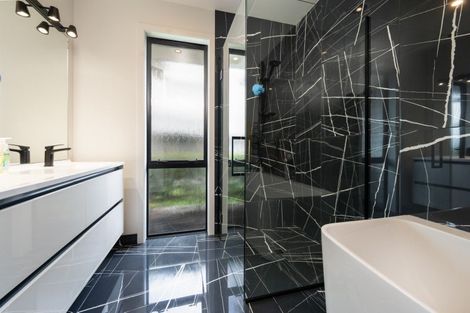 Photo of property in 22 Terry Came Drive, Cambridge, 3434