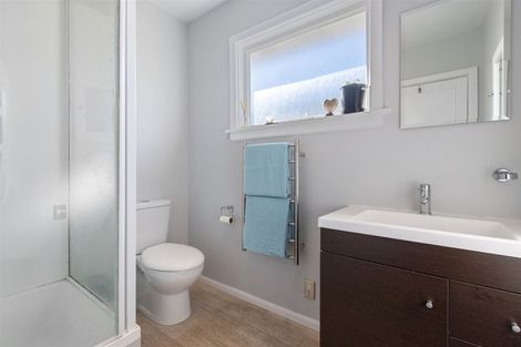 Photo of property in 8 Mappleton Avenue, Burnside, Christchurch, 8053