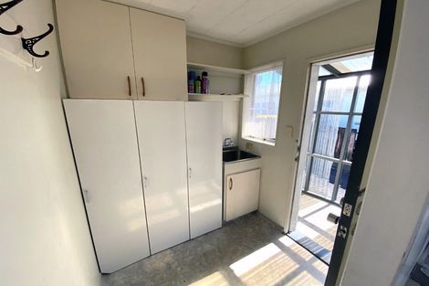 Photo of property in 1/35 Clemow Road, Fitzroy, New Plymouth, 4312