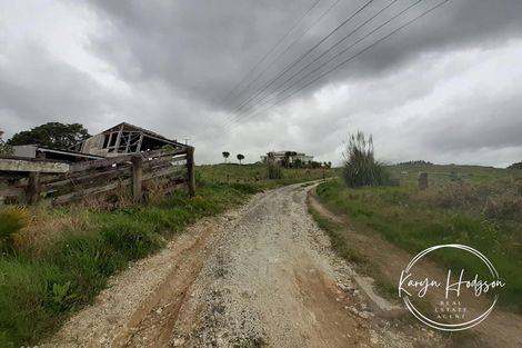 Photo of property in 184 Paparoa Station Road, Paparoa, 0571